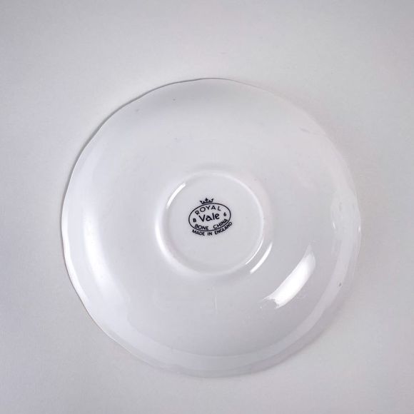 Vintage Red Polka Dot Royal Vale Teacup - Picture 7 of 8